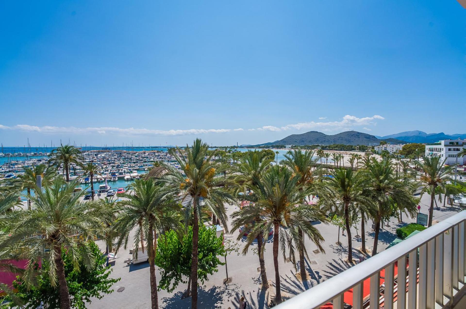 Ideal Mallorca - Blue Sky *